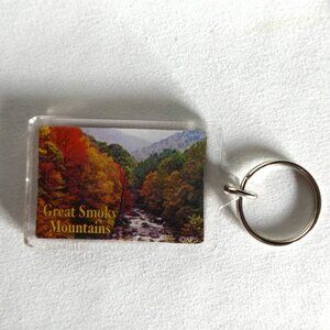 NEW VINTAGE GREAT SMOKY MOUNTAIN DOUBLE SIDED SCENIC PHOTO KEYCHAIN